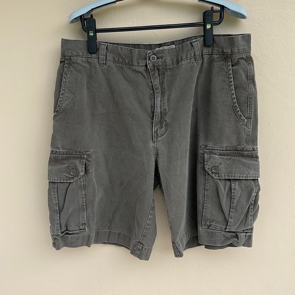 G.H. Bass & Co. Shorts Gh Bass Earth Cargo Shorts Mens 38 Casual
